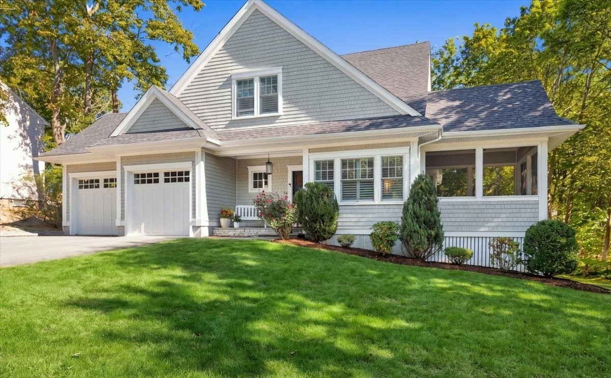 16 Hayes Road Hingham, MA 02043 - Photo 1 of 33 Gallery Image 1