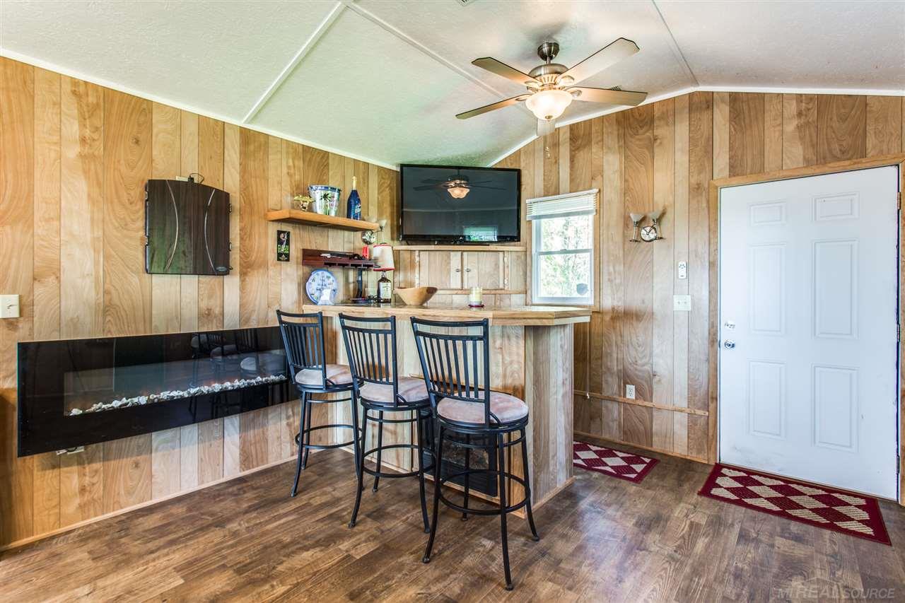 3967 South Lake Shore Road Harbor Beach, MI 48441 - Photo 15 of 43 31380815-14.JPG