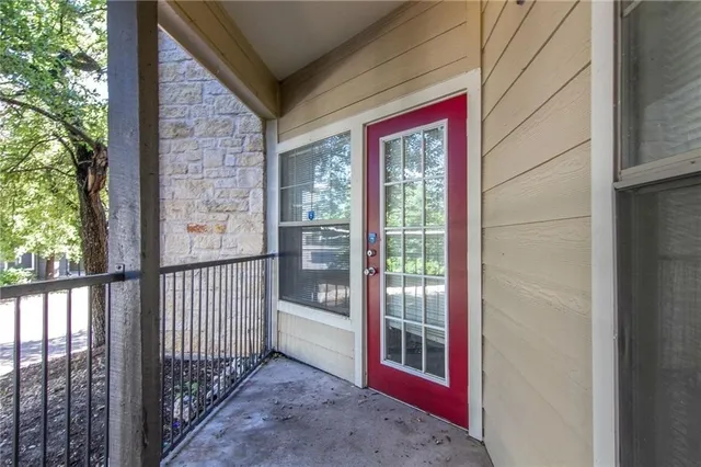 $245,000 | 2320 Gracy Farms Lane, Unit 614, Austin, TX 78758