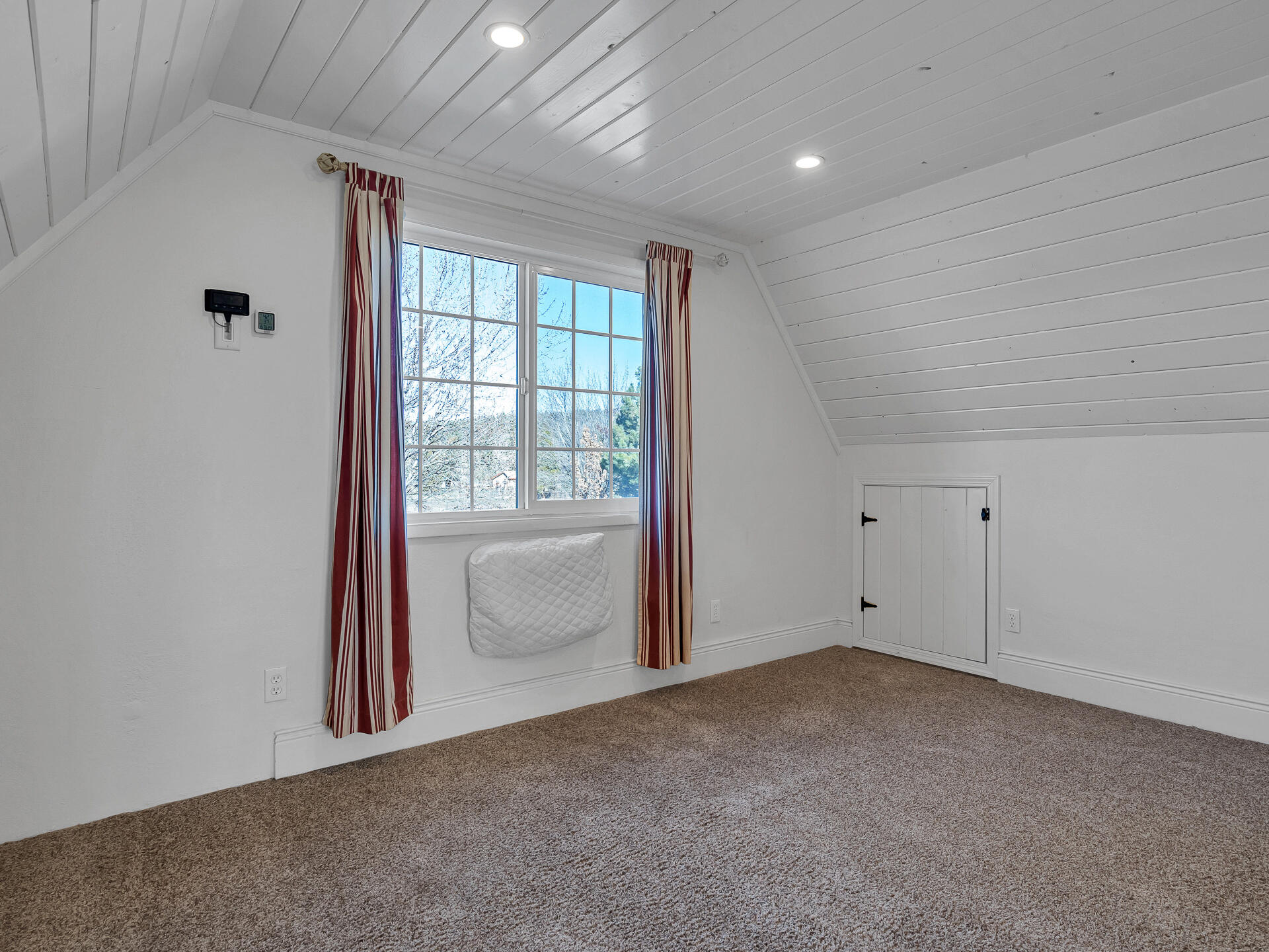45833 Pittville Road McArthur, CA 96056 - Photo 38 of 81 a view of an empty room with a window