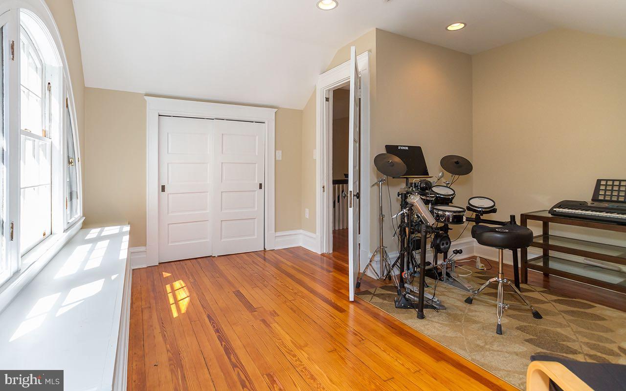 207 Club Road Baltimore, MD 21210 - Photo 12 of 24 Bedroom #4