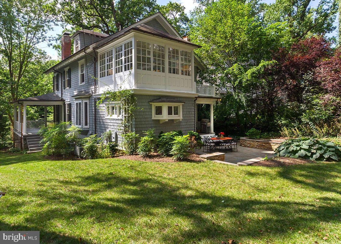 207 Club Road Baltimore, MD 21210 - Photo 21 of 24 Park-like setting w/stately trees