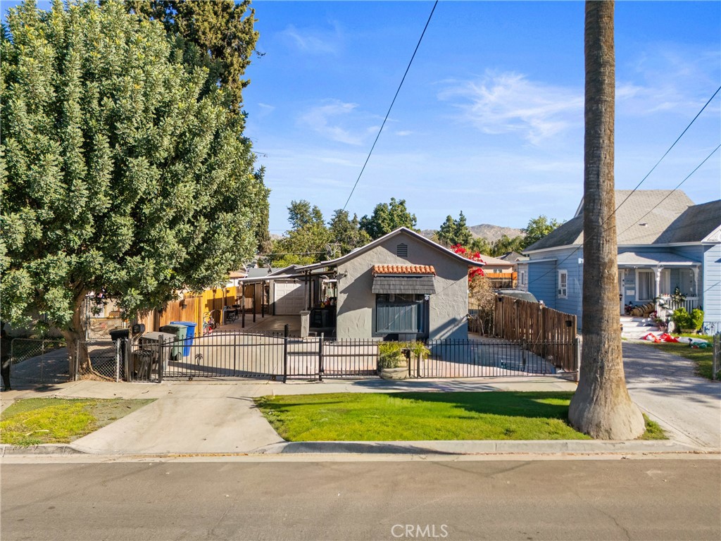 3420 Comer Avenue Riverside, CA 92507 - Photo 2 of 26