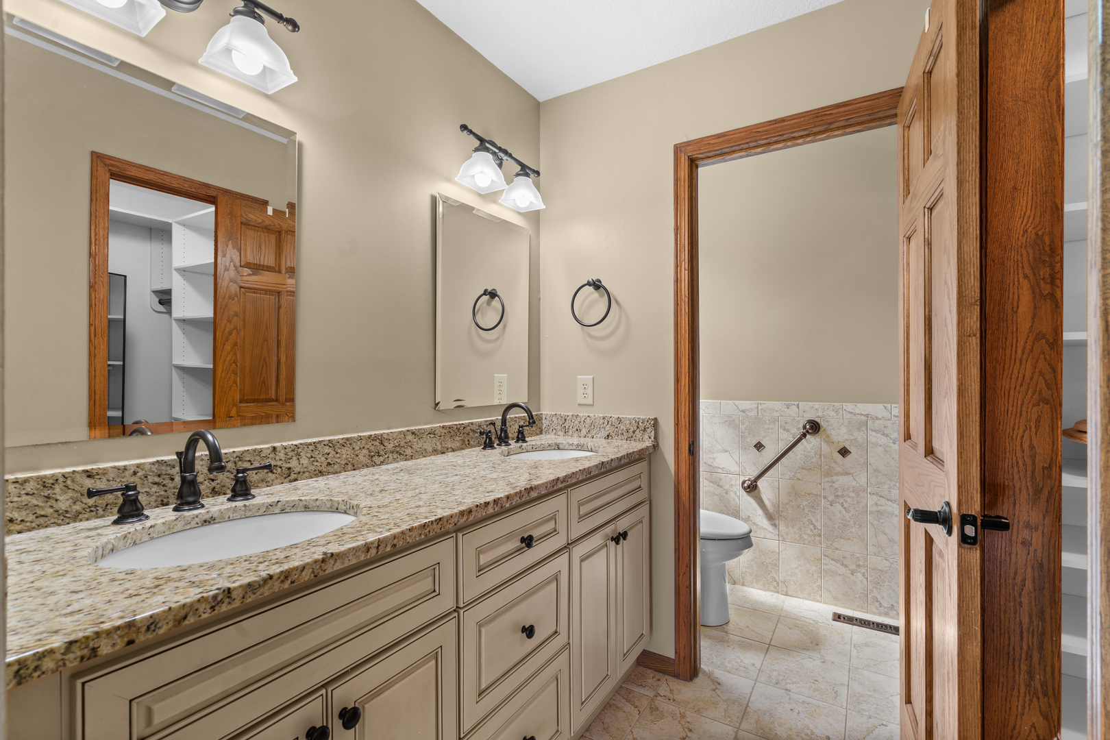 6119 Utica Ridge Road Davenport, IA 52807 - Photo 24 of 28 Gallery Image 24