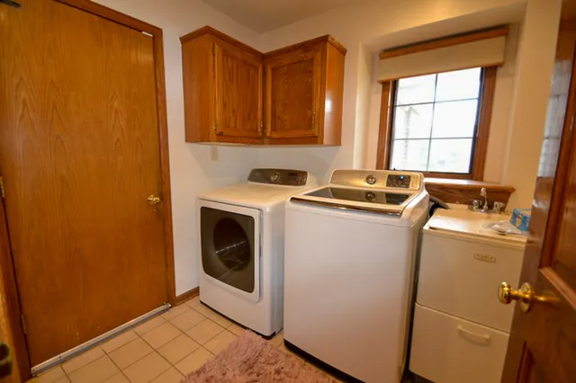 $599,800 | N65W14542 Redwood Drive, Menomonee Falls, WI 53051