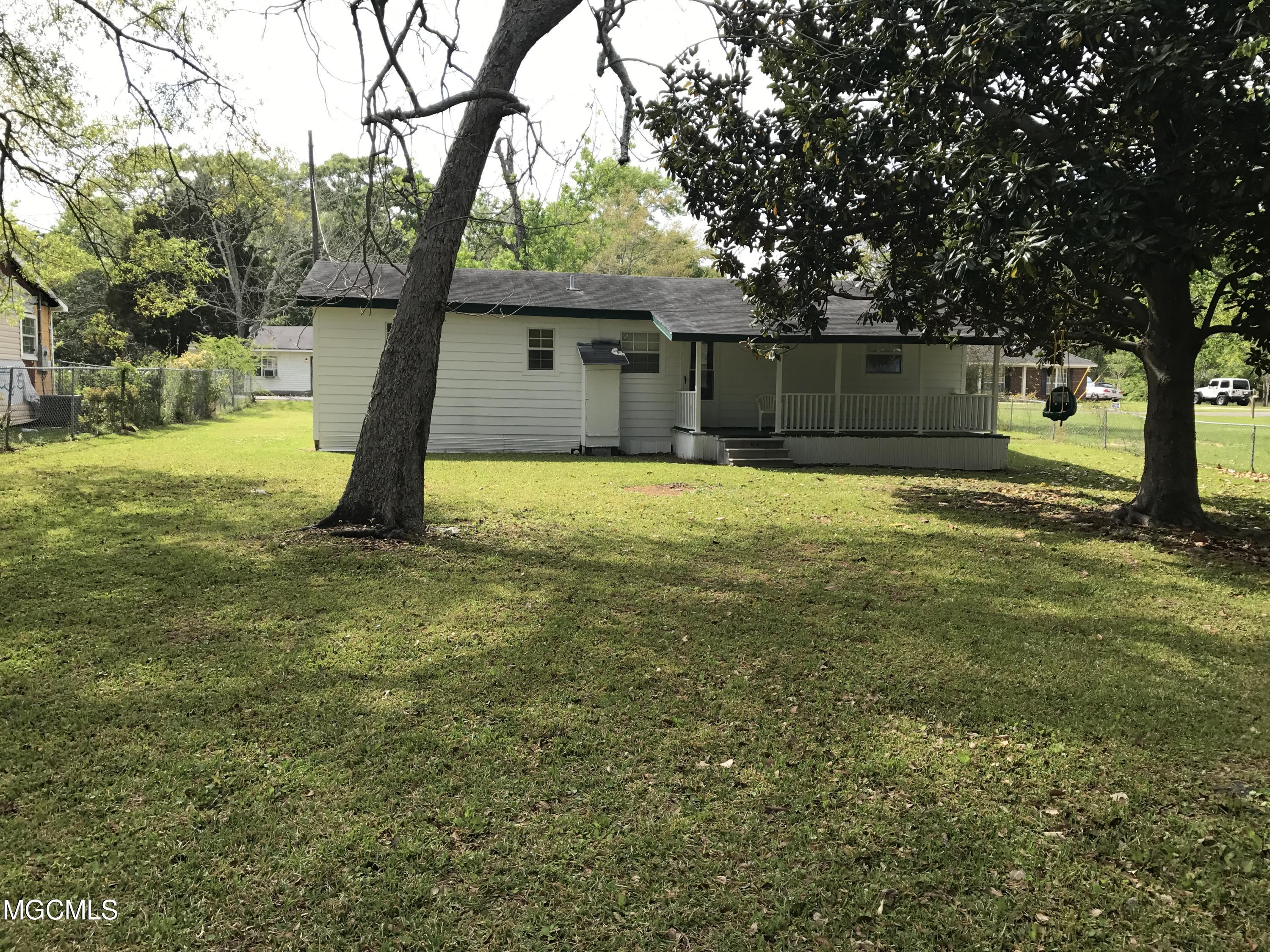 4806 Scott Street Moss Point, MS 39563 - Photo 17 of 20 IMG_2652