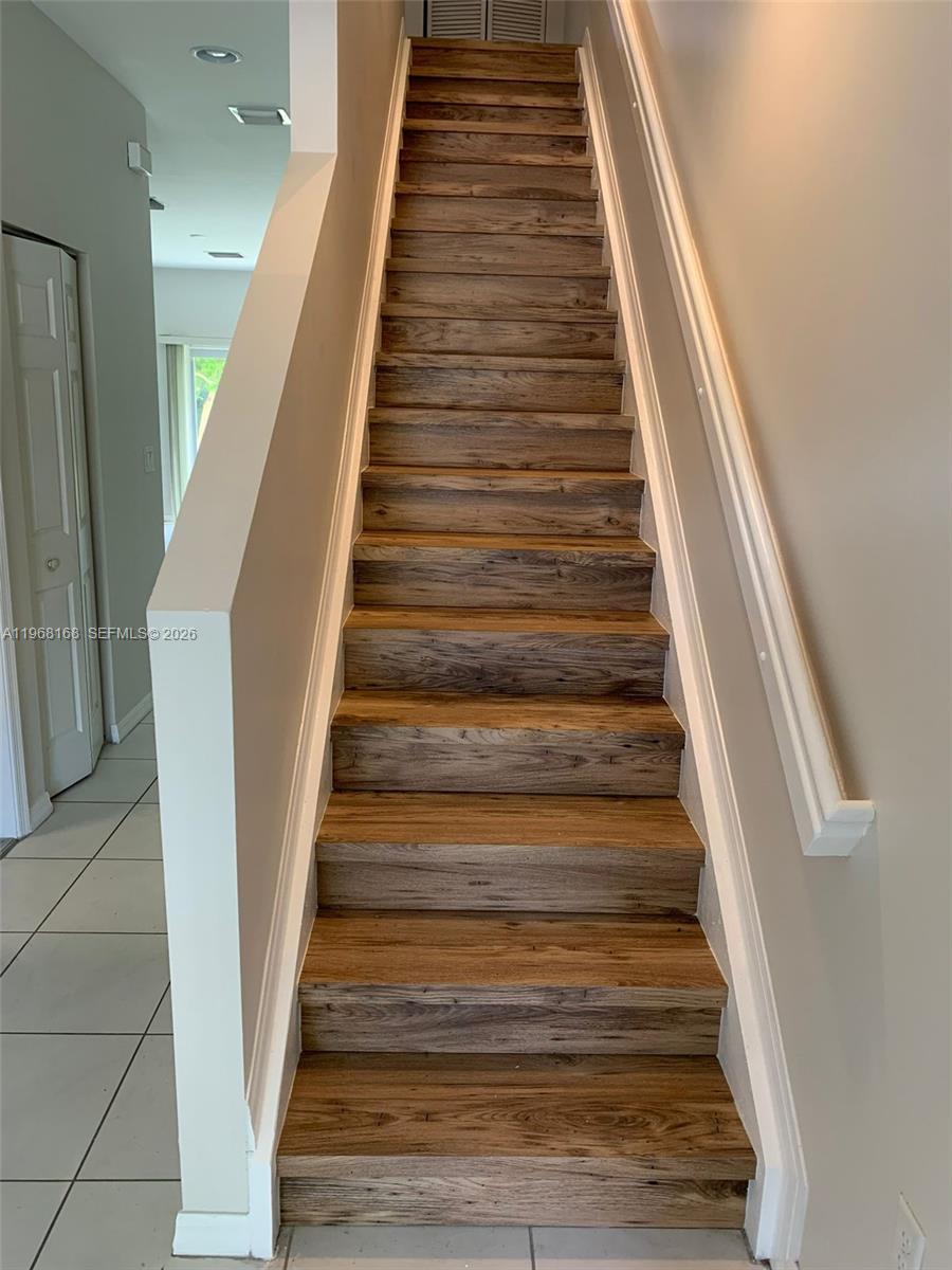 8440 West McNab Road, Unit 8440 Fort Lauderdale, FL 33321 - Photo 16 of 22 a view of entryway
