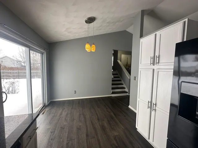 $2,500 | 1996 Broadmoor Road, Rockton, IL 61072