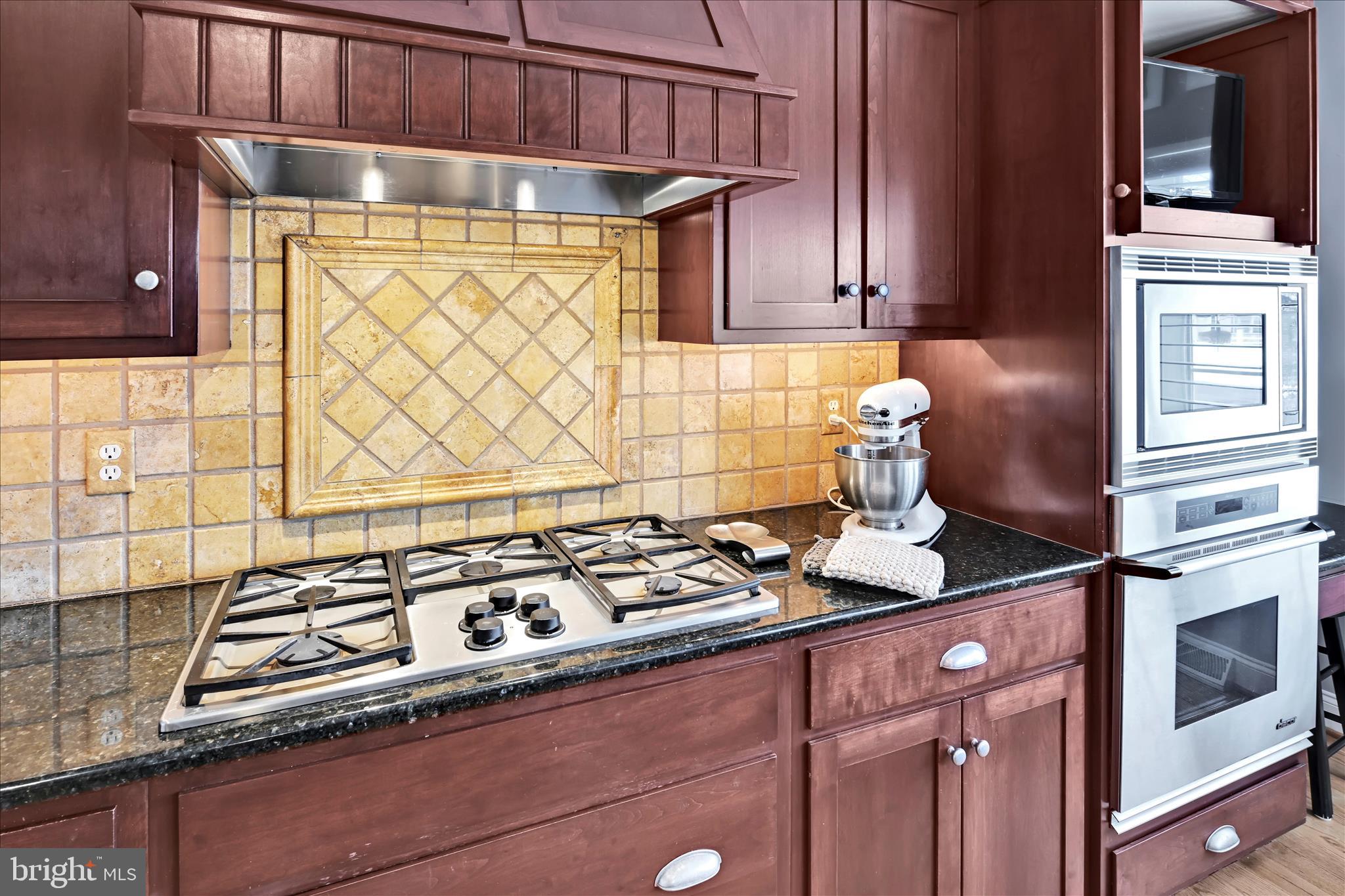 728 Woodfield Drive Lititz, PA 17543 - Photo 19 of 61 Kitchen