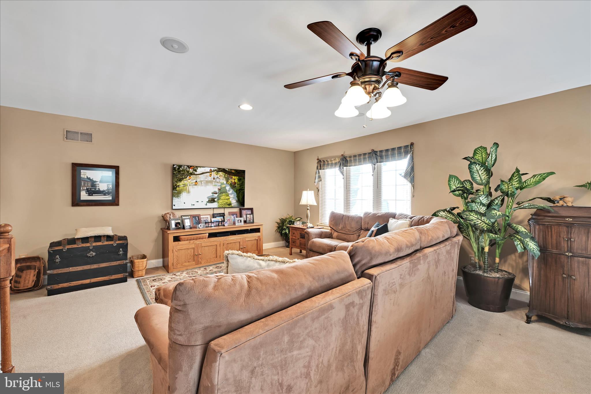 728 Woodfield Drive Lititz, PA 17543 - Photo 21 of 61 a living room with furniture