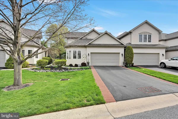 $600,000 | 728 Woodfield Drive, Lititz, PA 17543