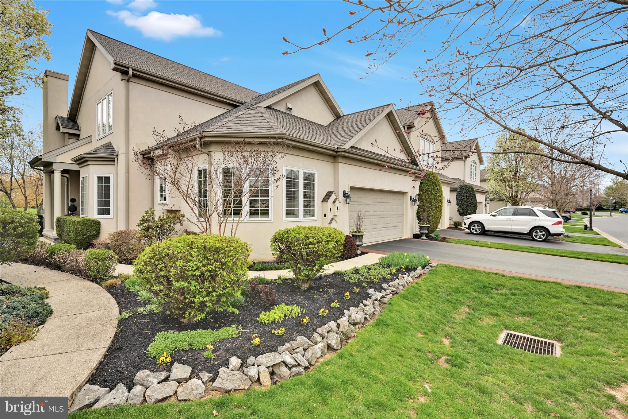728 Woodfield Drive Lititz, PA 17543 - Photo 4 of 61 Exterior Front