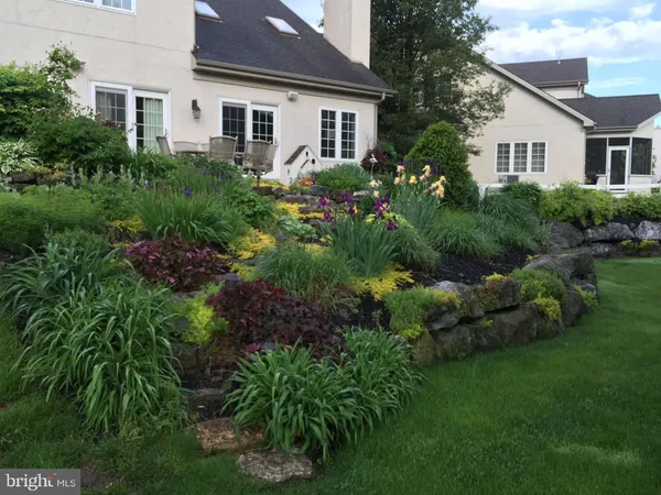 $600,000 | 728 Woodfield Drive, Lititz, PA 17543