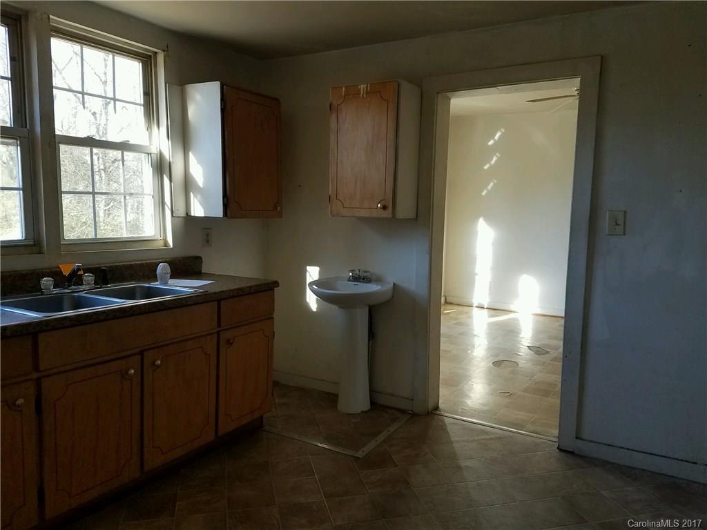 404 Evans Mill Road Pageland, SC 29728 - Photo 11 of 18 Gallery Image 11