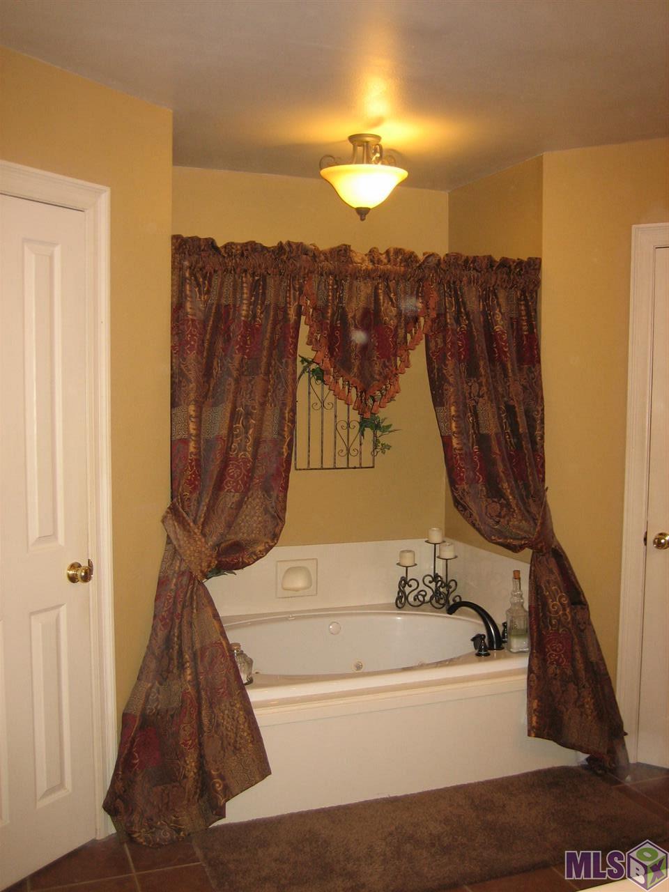 18540 Lake Tulip Avenue Baton Rouge, LA 70817 - Photo 17 of 26