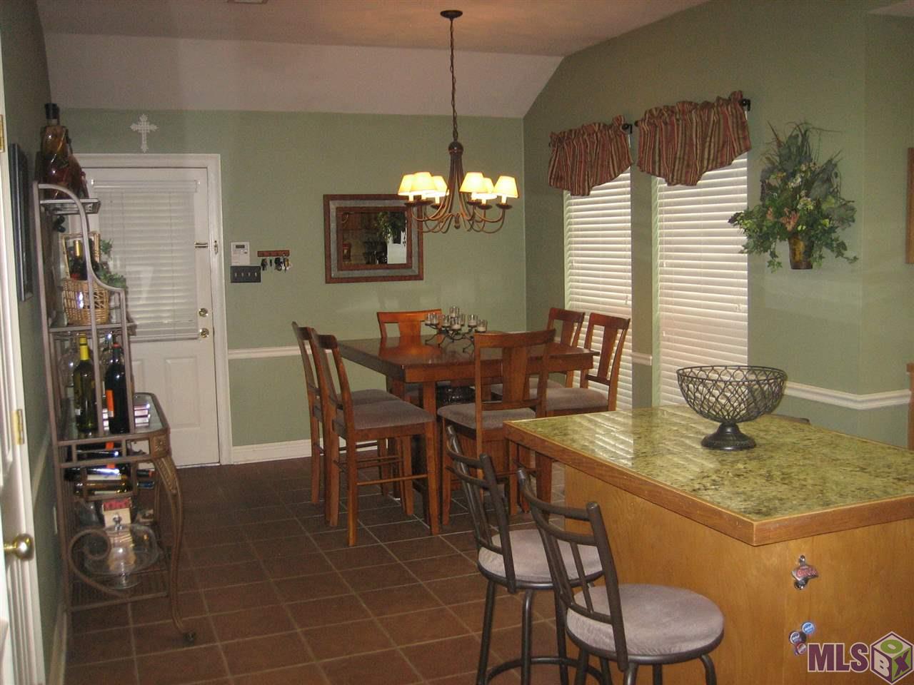 18540 Lake Tulip Avenue Baton Rouge, LA 70817 - Photo 8 of 26