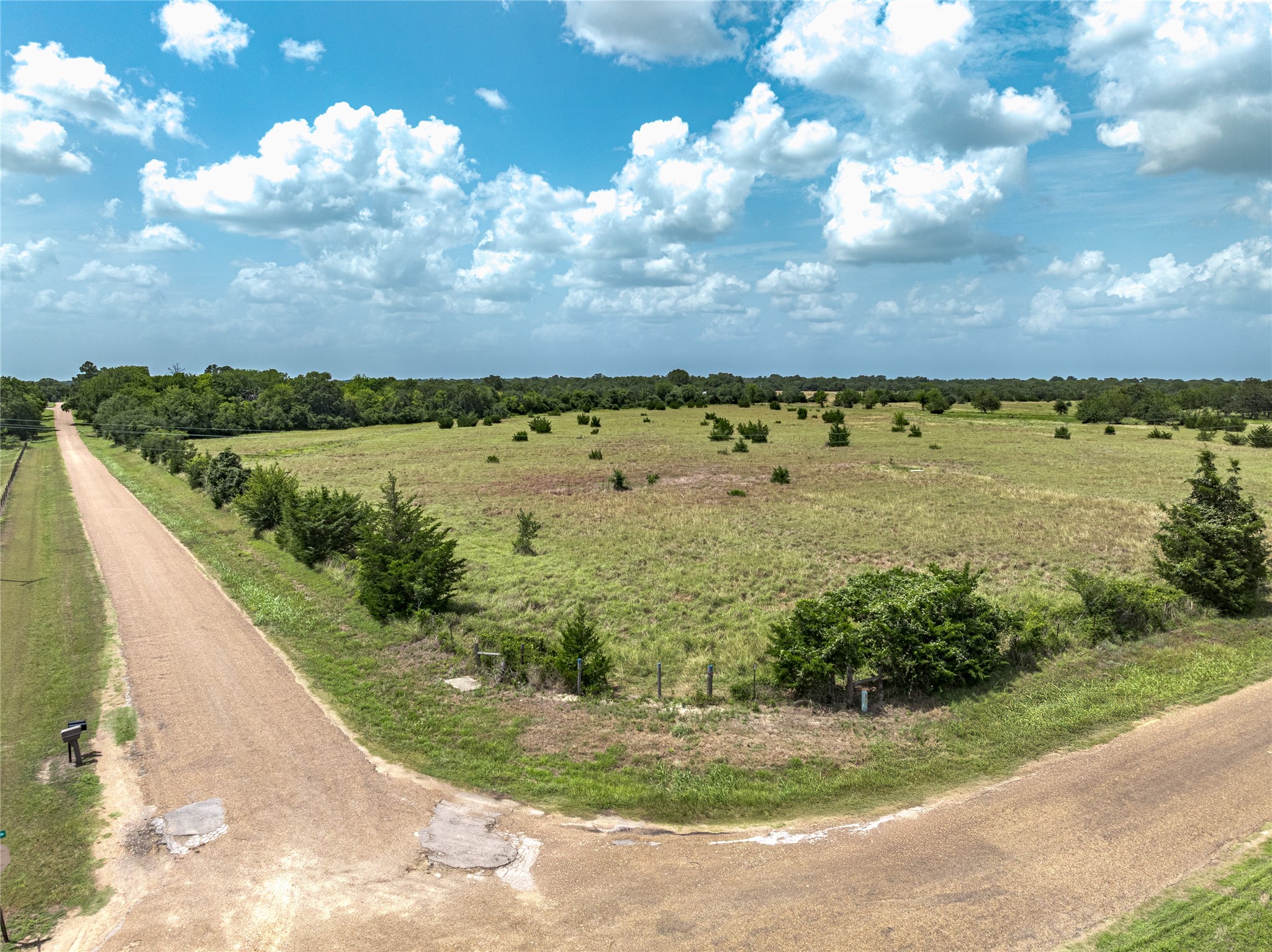 6700 Walhalla Road Round Top, TX 78954 - Photo 4 of 17 a view of a city