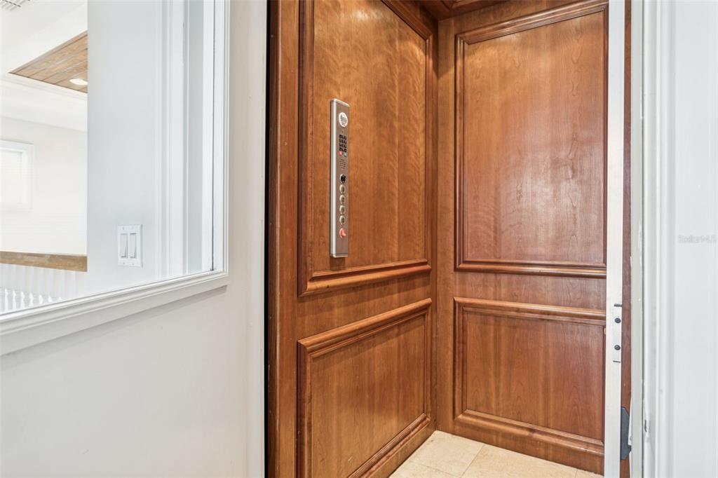 821 Bay Point Drive Madeira Beach, FL 33708 - Photo 10 of 66 a view of front door