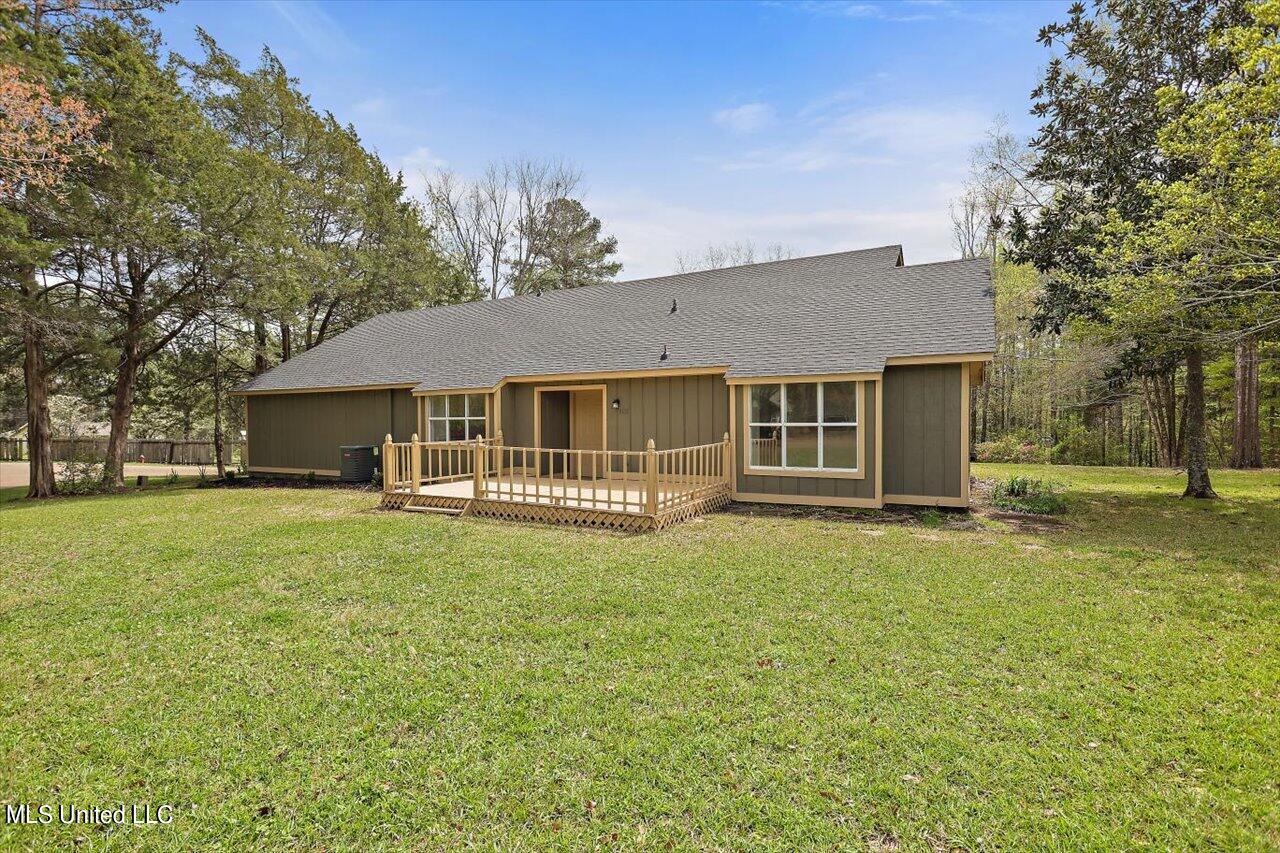 101 Country Club Road Florence, MS 39073 - Photo 4 of 36 31-101 Country Club Rd