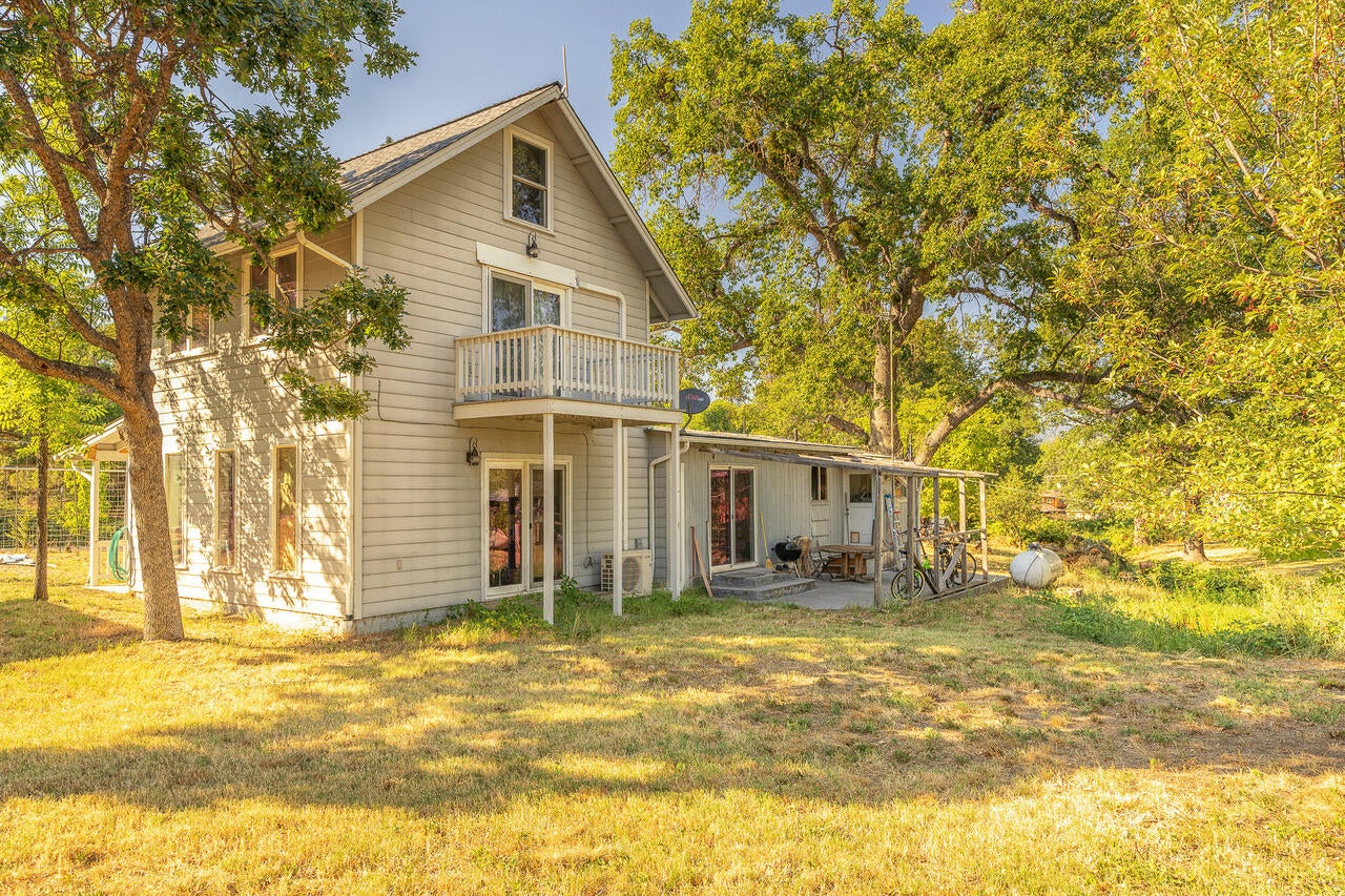 88 Neil Creek Road Ashland, OR 97520 - Photo 1 of 20 untitled (21 of 27)-Edit