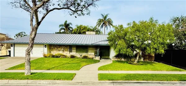 $4,600,000 | 1206 Mariners Drive, Newport Beach, CA 92660