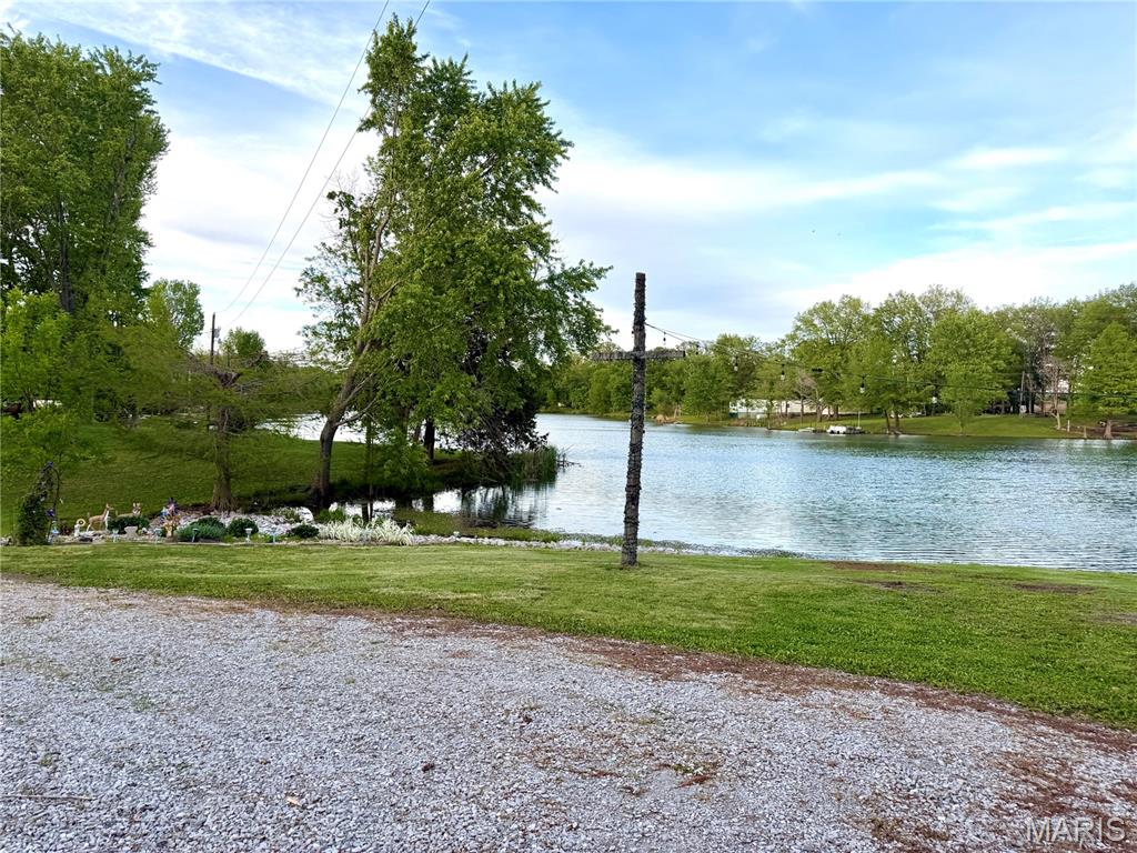 8352 Club Lane Alma, IL 62807 - Photo 23 of 58