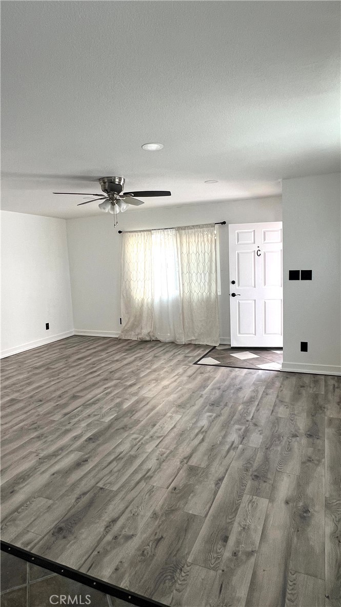 4061 West 132nd Street, Unit C Hawthorne, CA 90250 - Photo 3 of 17