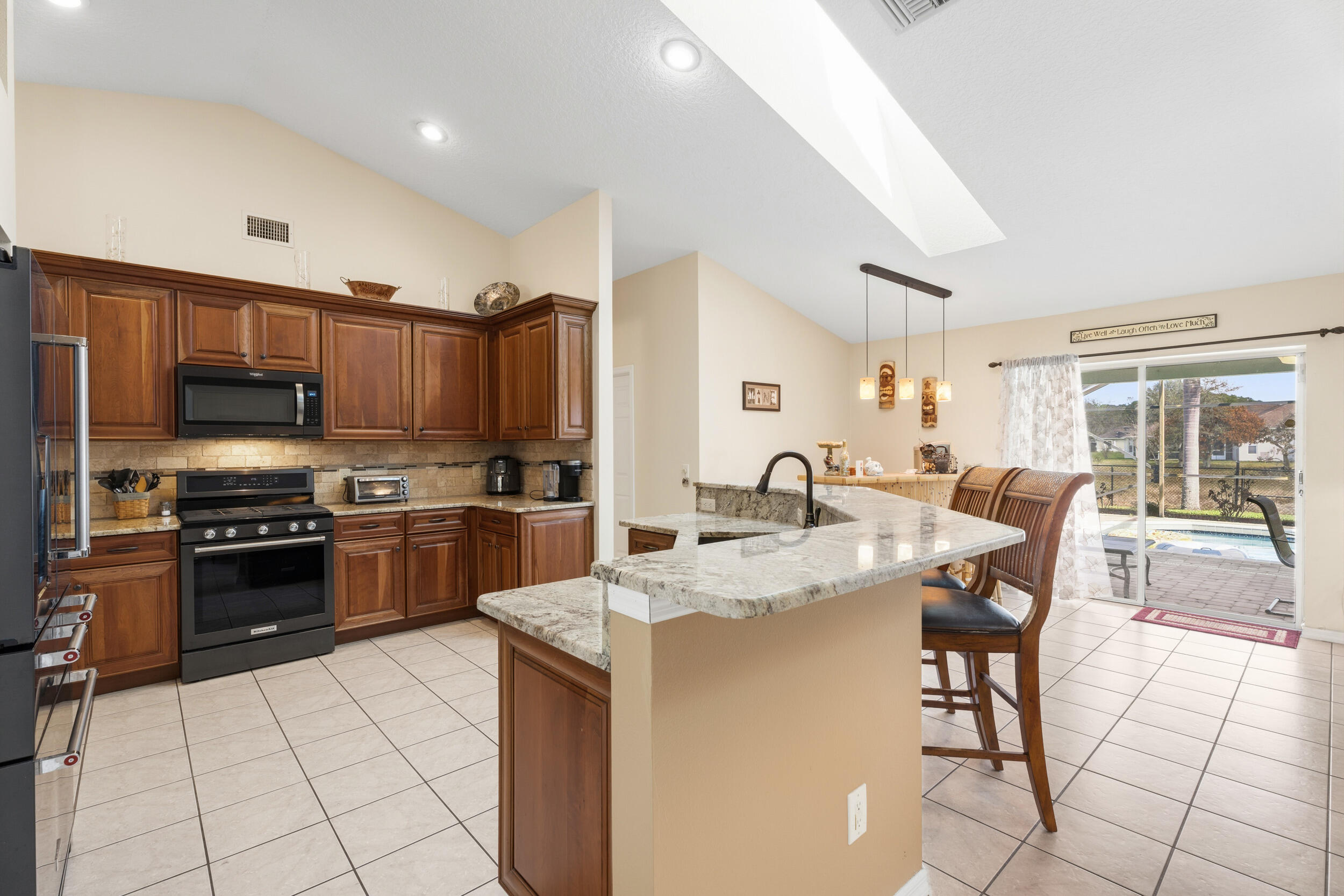 5593 Northwest Wesley Road Port St. Lucie, FL 34986 - Photo 12 of 33 Kitchen