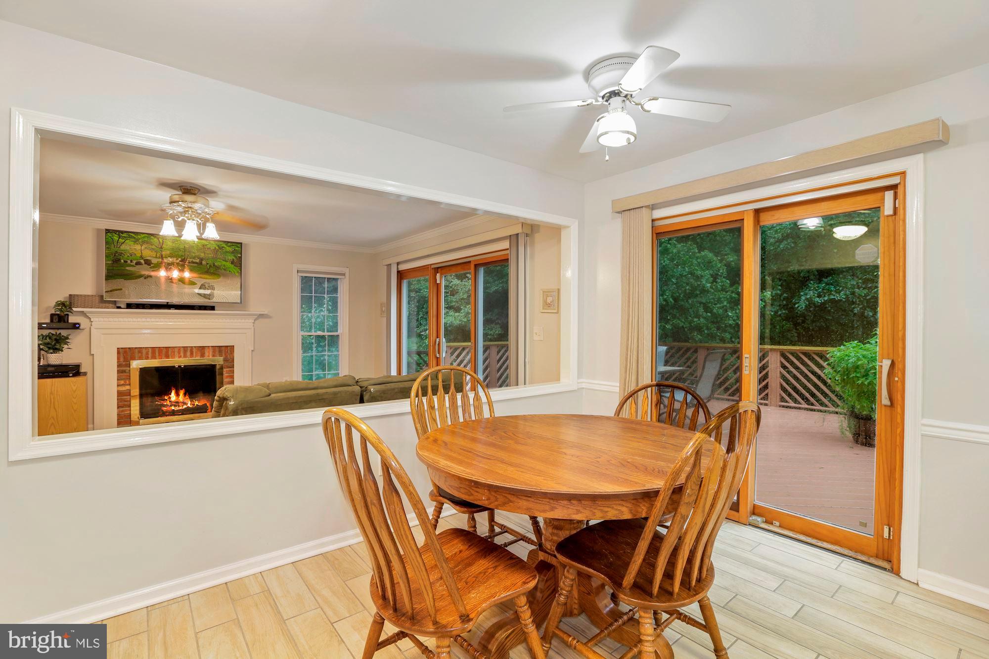 8604 Compass Court Laurel, MD 20708 - Photo 13 of 41 Eat in kitchen