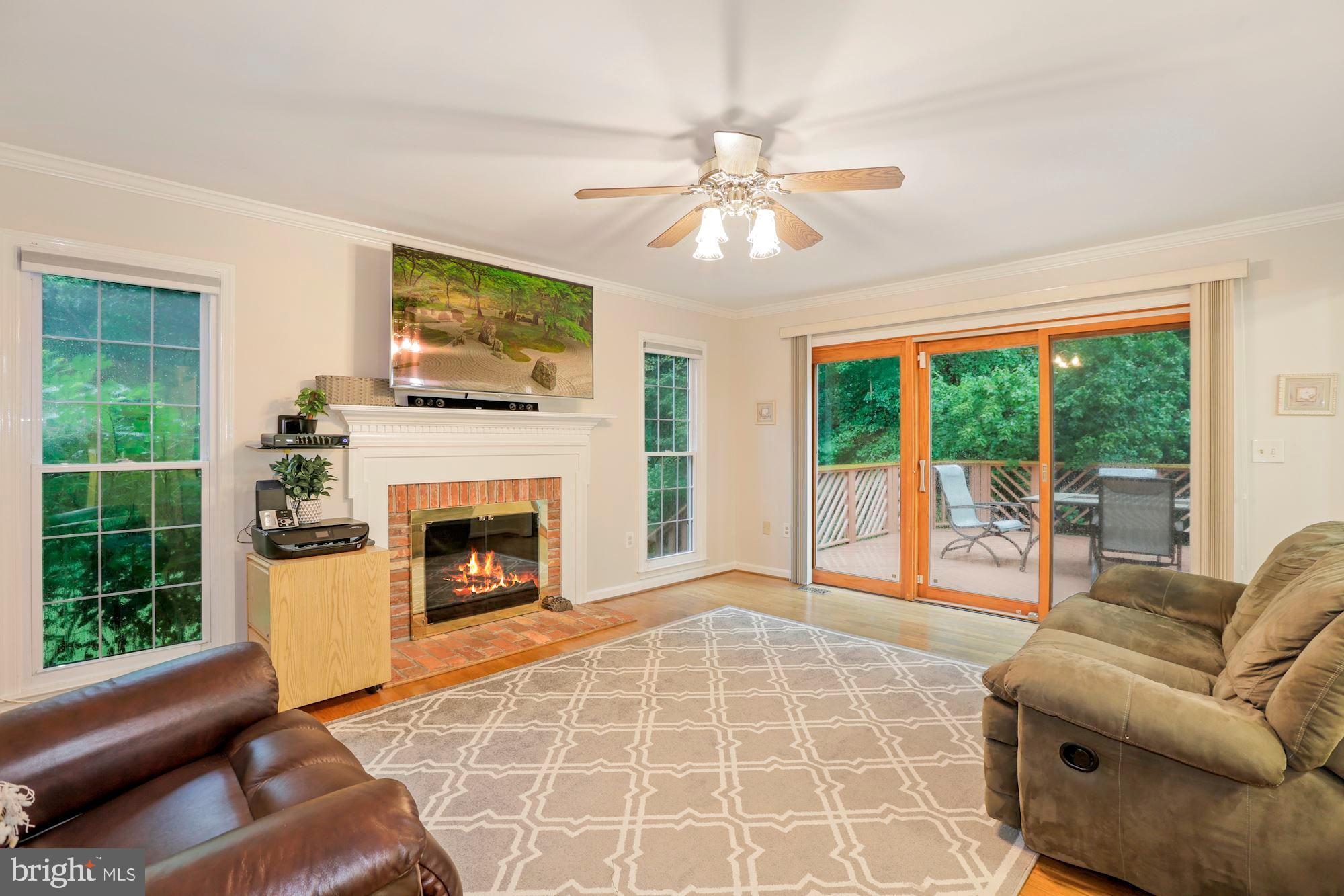 8604 Compass Court Laurel, MD 20708 - Photo 15 of 41 Family room