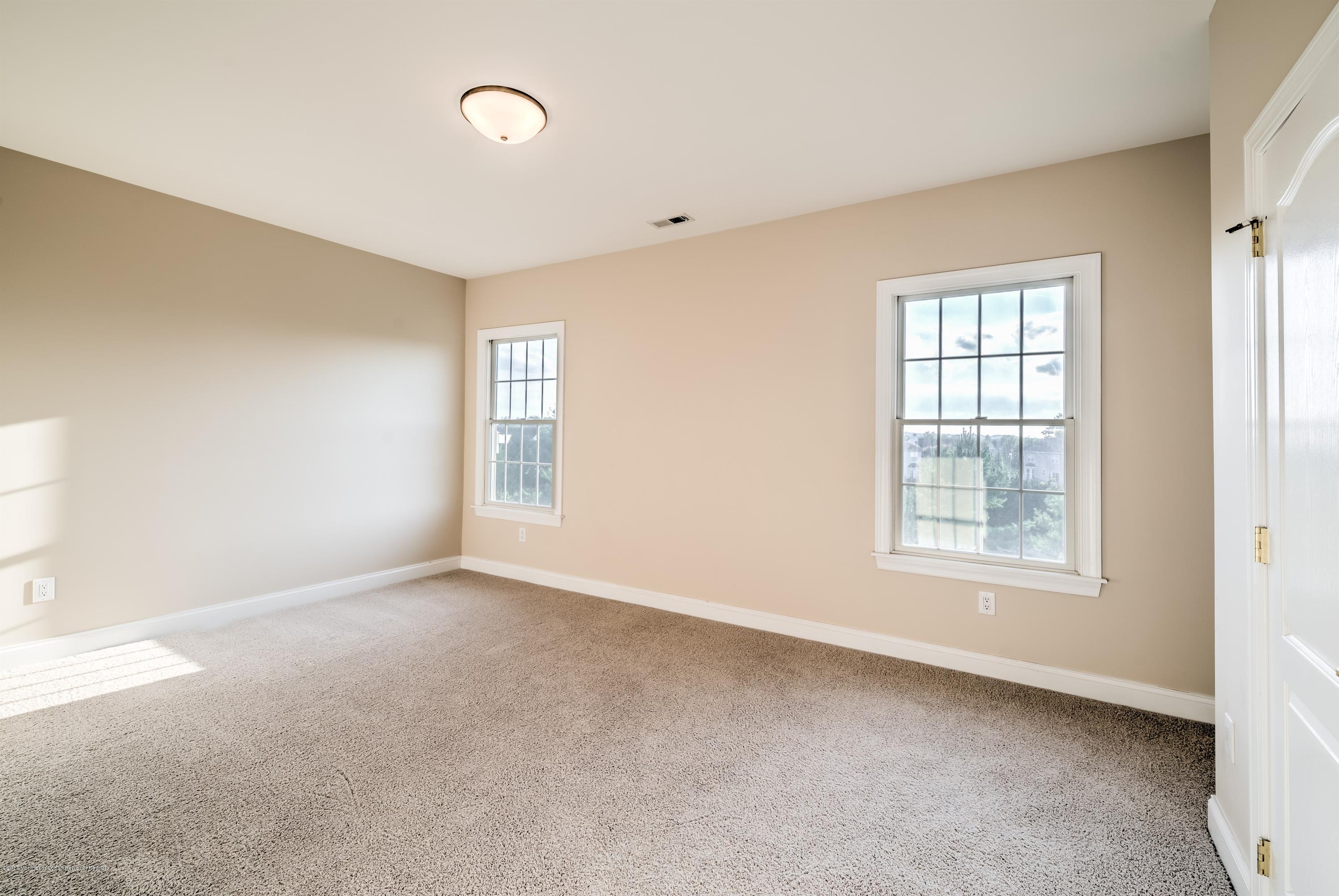 22 Ridgeview Way Allentown, NJ 08501 - Photo 25 of 33 025_PRINCESS SUITE