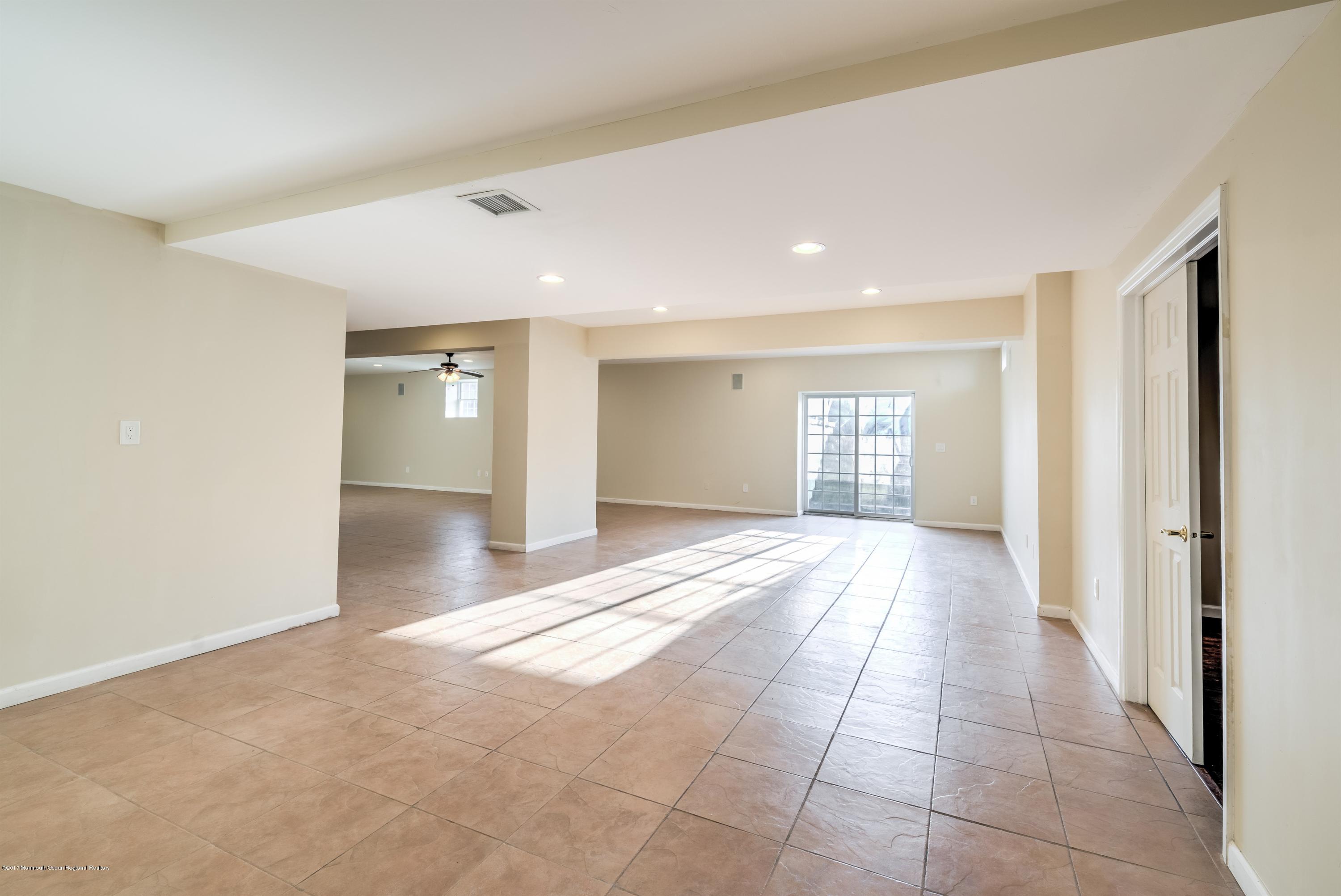 22 Ridgeview Way Allentown, NJ 08501 - Photo 29 of 33 029_LOWER LEVEL