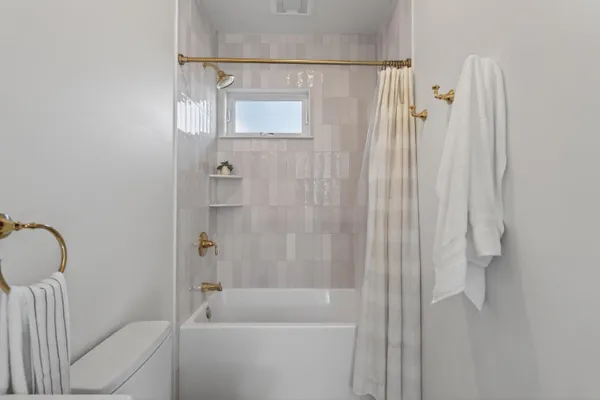 $749,000 | 62 St Lawrence Street, Unit 2, Portland, ME 04101