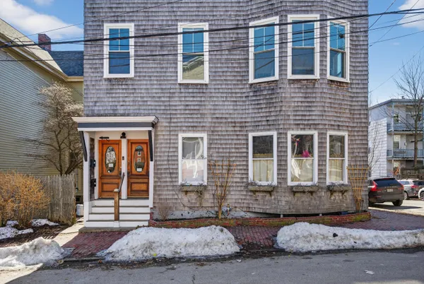 $749,000 | 62 St Lawrence Street, Unit 2, Portland, ME 04101
