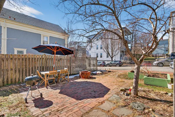 $749,000 | 62 St Lawrence Street, Unit 2, Portland, ME 04101