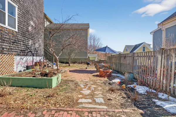 $749,000 | 62 St Lawrence Street, Unit 2, Portland, ME 04101