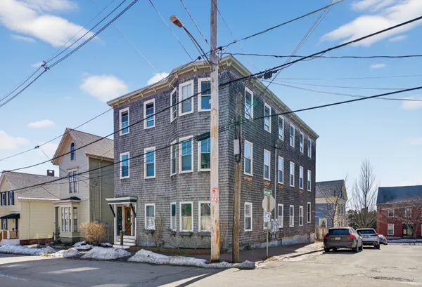 $749,000 | 62 St Lawrence Street, Unit 2, Portland, ME 04101