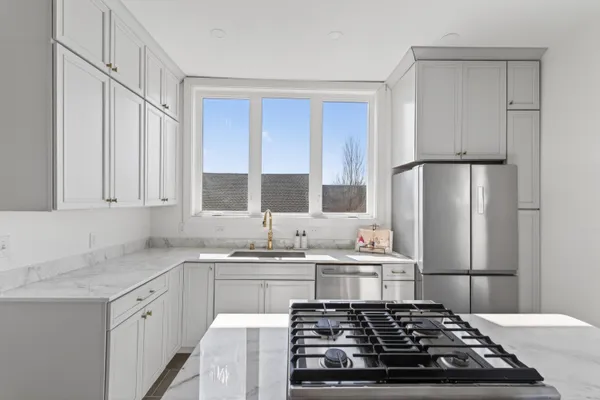 $749,000 | 62 St Lawrence Street, Unit 2, Portland, ME 04101