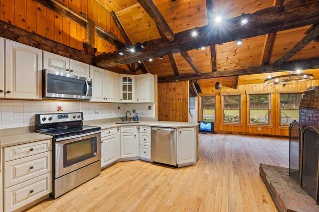 $610,000 | 240 Forest Lake Road, Winchester, NH 03470