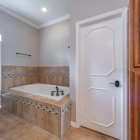 $3,900 | 3902 Hidden Spring Place, Valrico, FL 33596