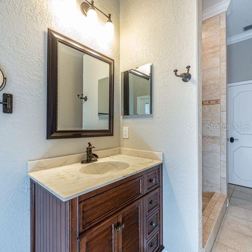 3902 Hidden Spring Place Valrico, FL 33596 - Photo 10 of 31