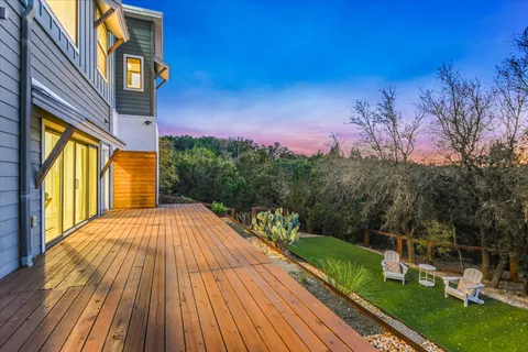 $1,300,000 | 211 South Ronay Drive, Spicewood, TX 78669