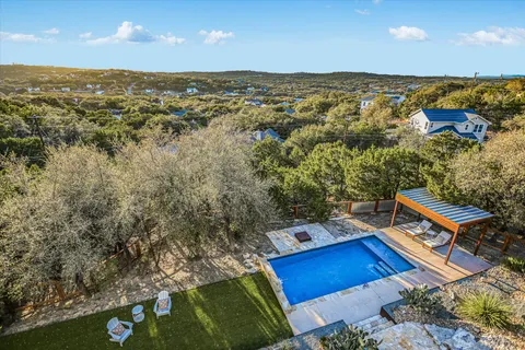 $1,300,000 | 211 South Ronay Drive, Spicewood, TX 78669