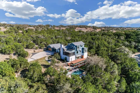 $1,300,000 | 211 South Ronay Drive, Spicewood, TX 78669