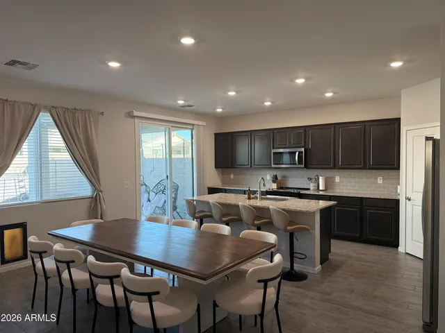 $2,250 | 18140 West Daley Lane, Surprise, AZ 85387