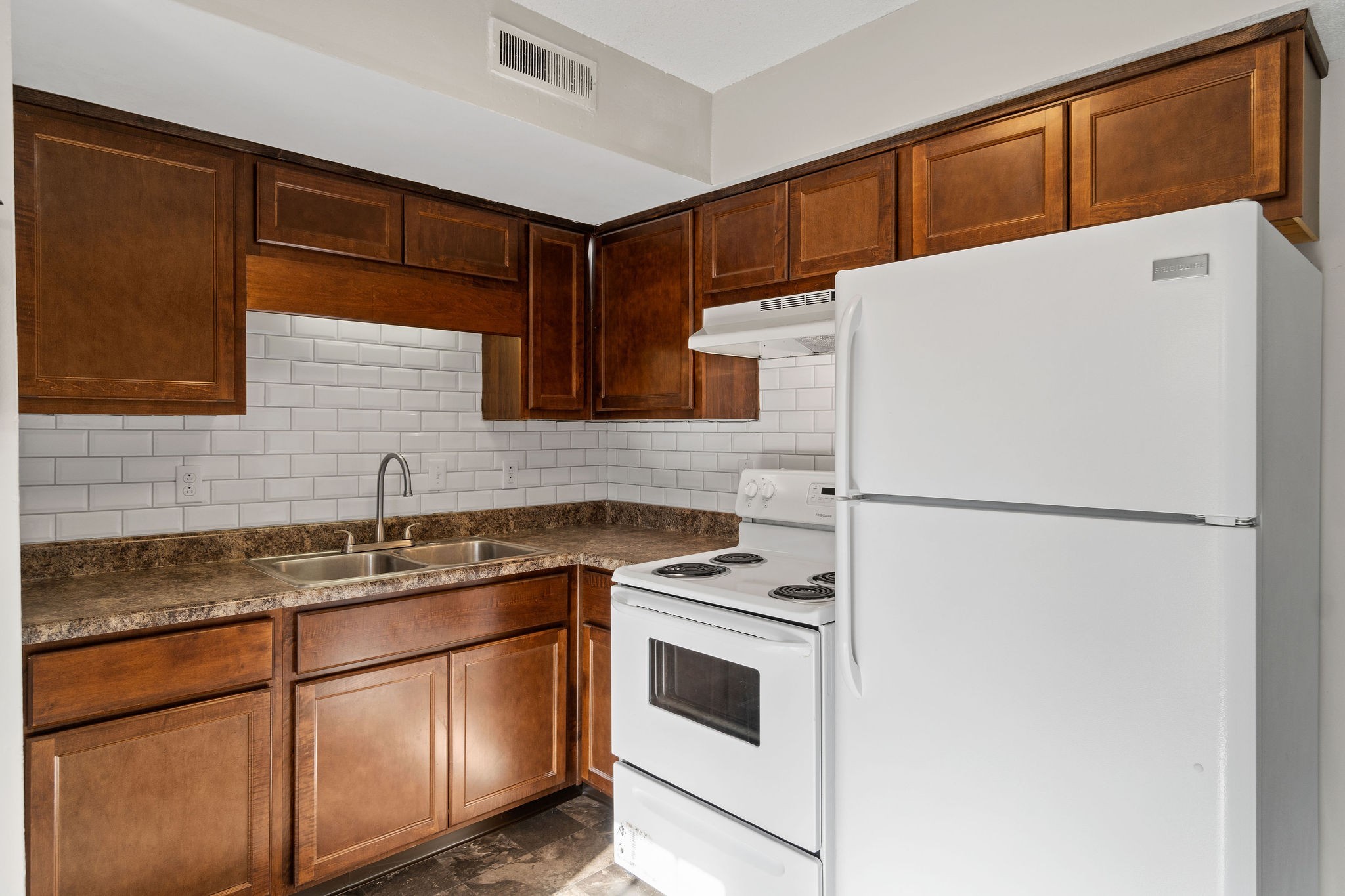 1231 State Line Road, Unit 47 Oak Grove, KY 42262 - Photo 7 of 11 Gallery Image 7