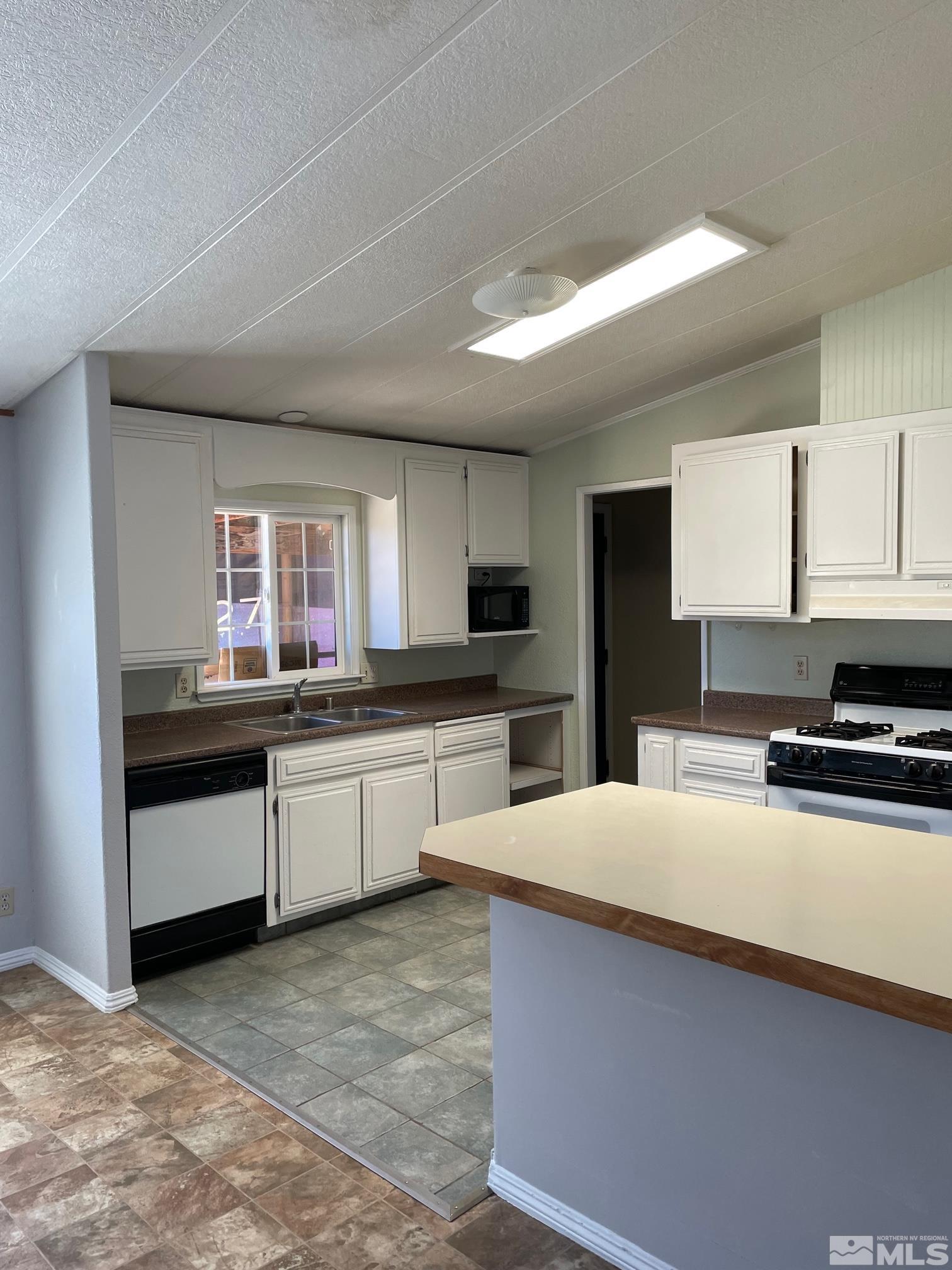 3450 Basalt Drive Carson City, NV 89705 - Photo 7 of 22 Photo 7