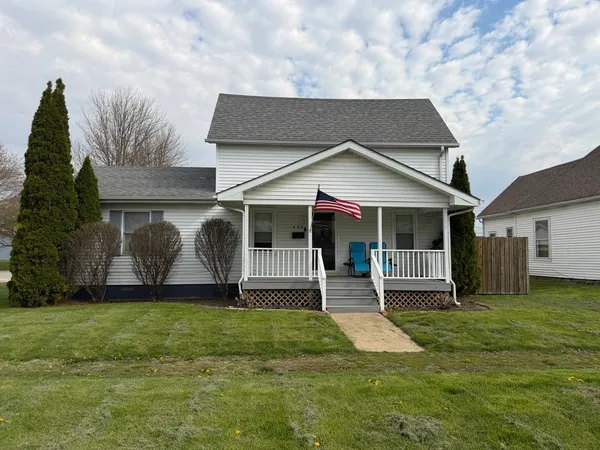 $105,000 | 430 West Washington Street, Hoopeston, IL 60942