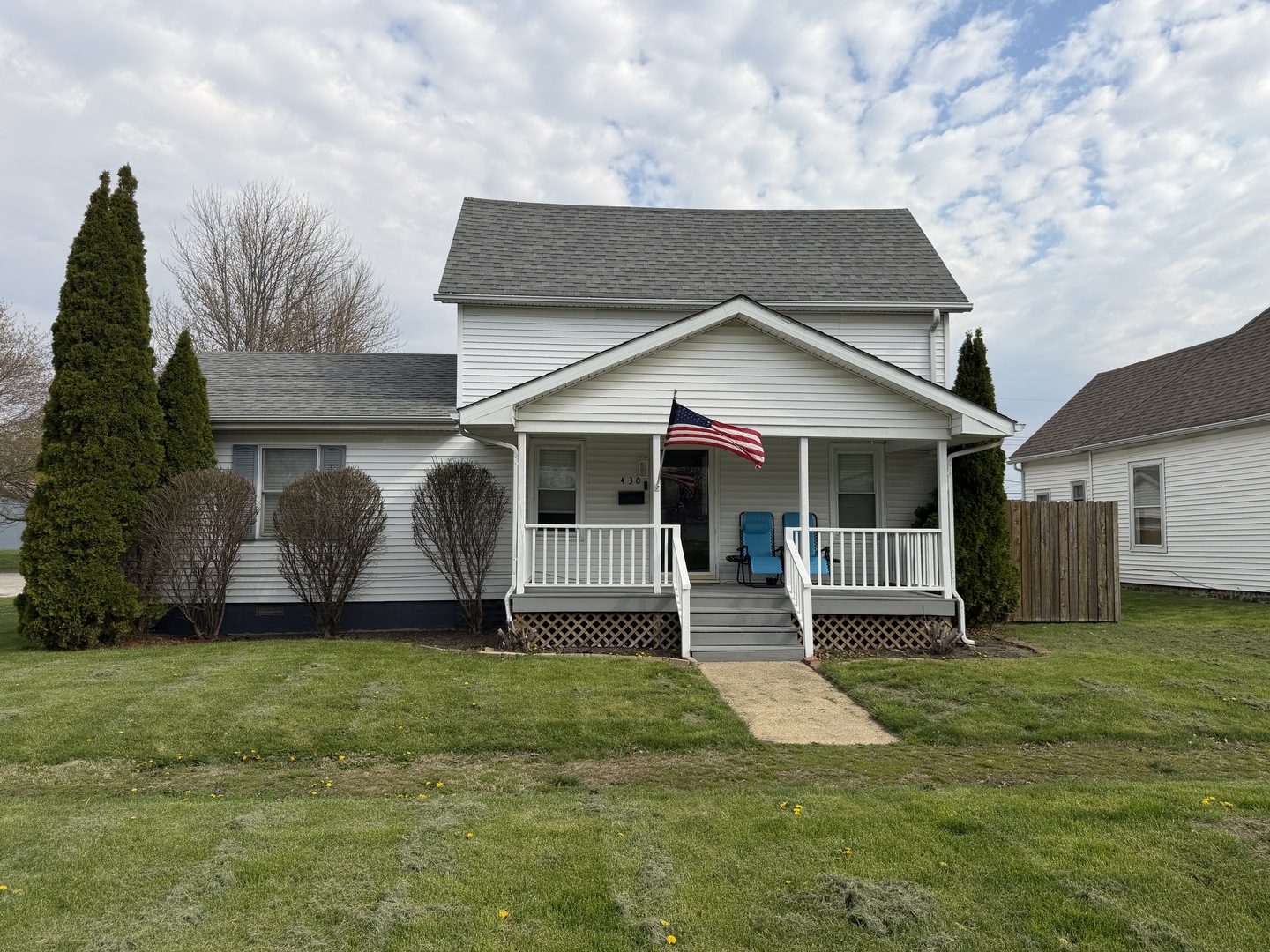 430 West Washington Street Hoopeston, IL 60942 - Photo 1 of 20