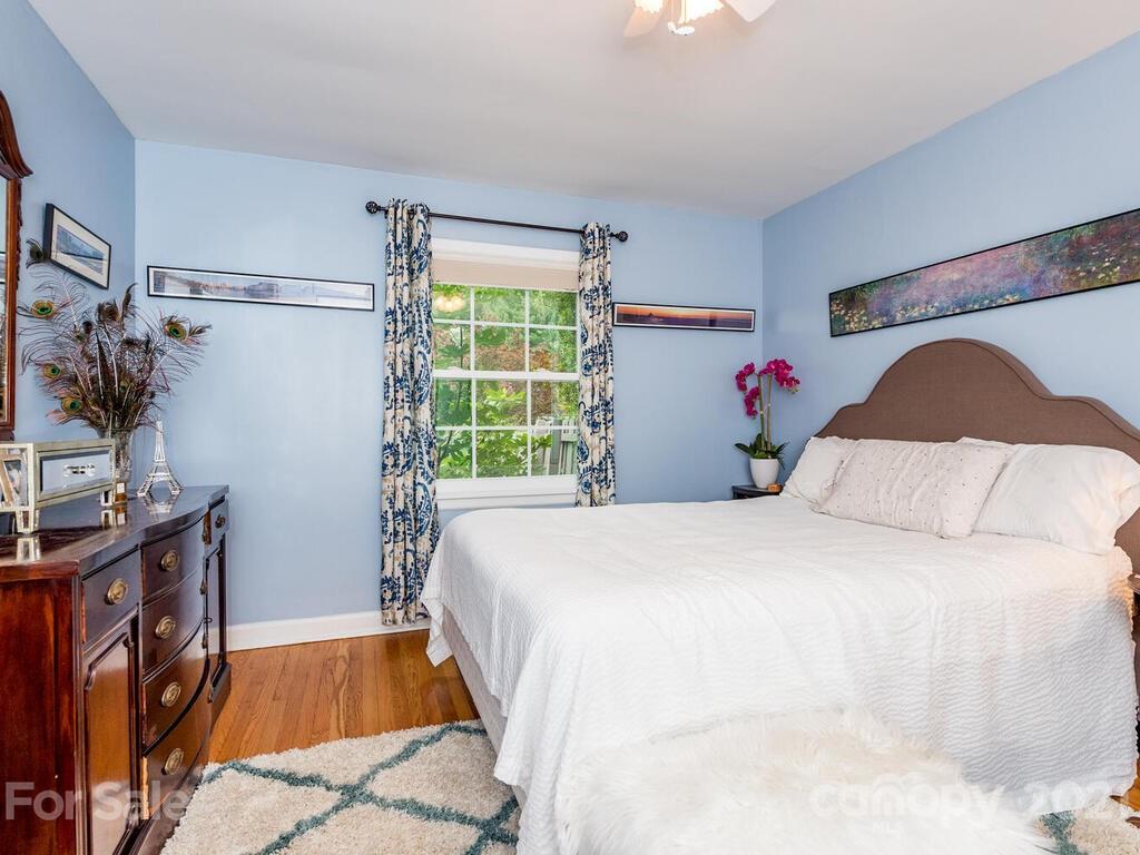 109 Edgehill Road Hendersonville, NC 28739 - Photo 23 of 35 Gallery Image 23